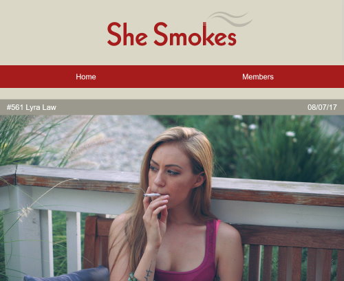 Review screenshot shesmokes.com